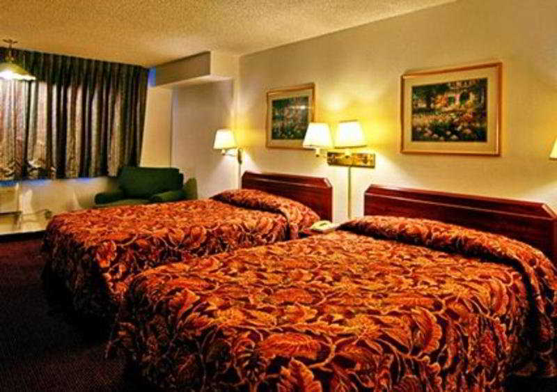 Rodeway Inn & Suites Hwy 217 & 26 W Portland Room photo